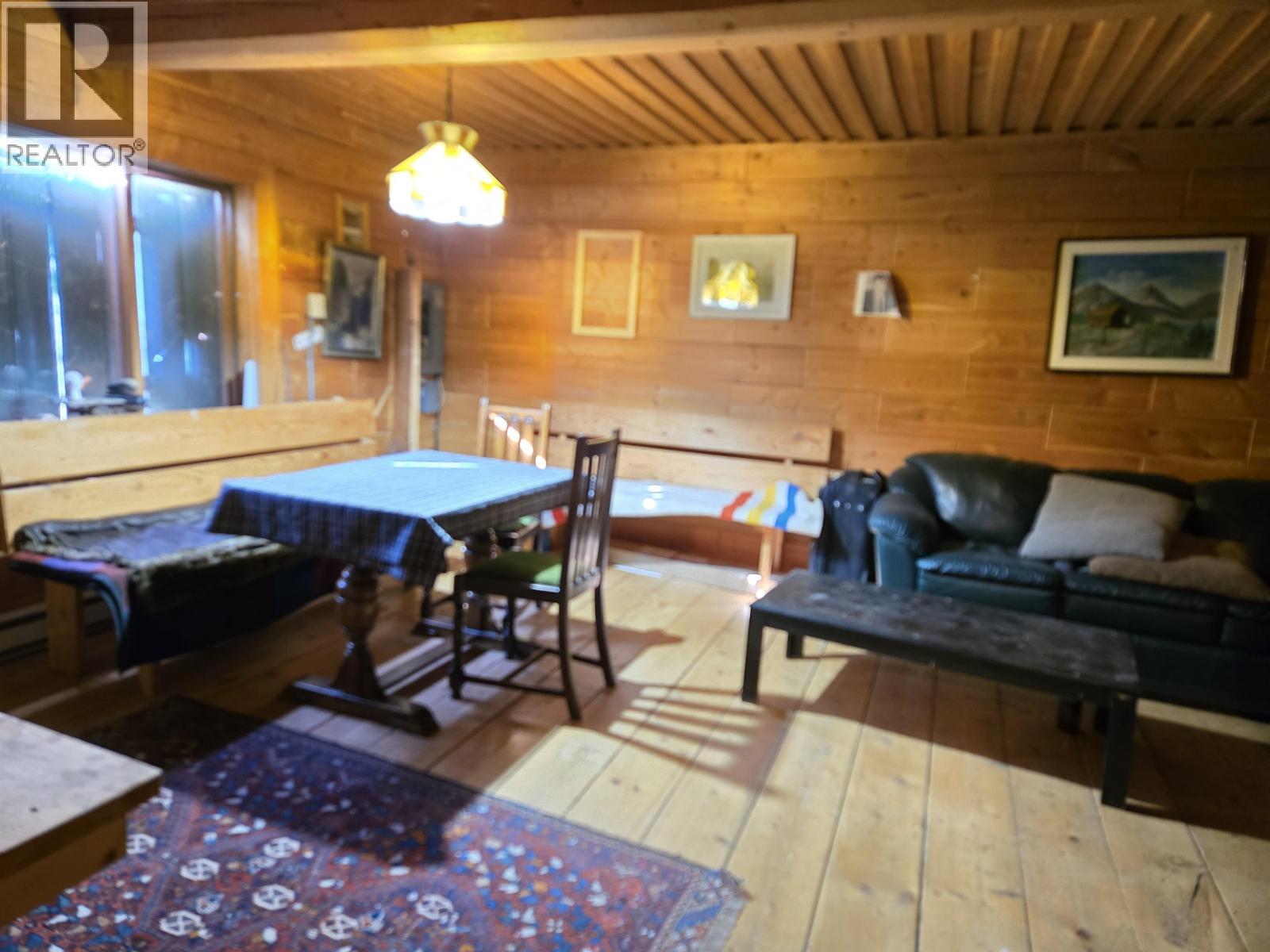 2840 FRANCOIS LAKE ROAD, Fraser Lake