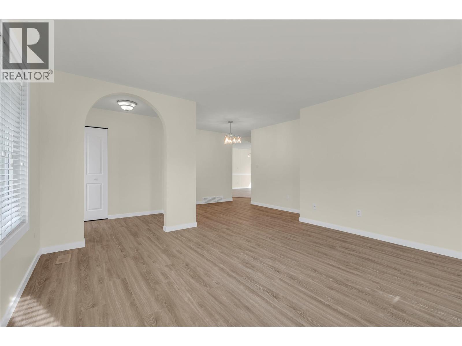 #131 3400 Wilson Street - 5