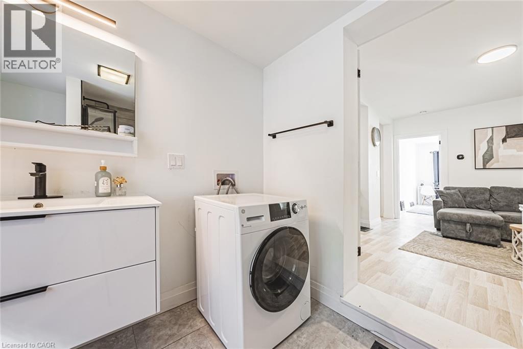 196 WALNUT Street S - 14