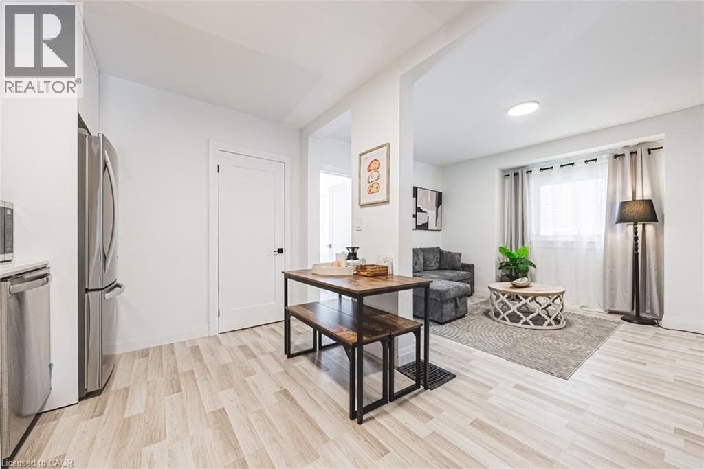 196 WALNUT Street S - 7