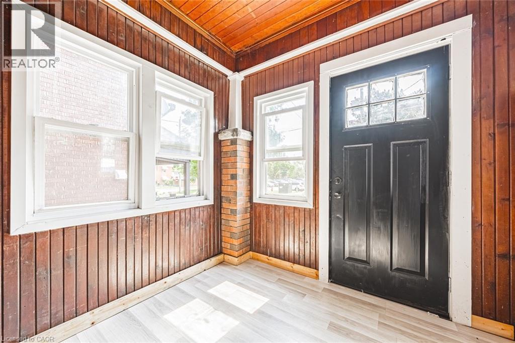 196 WALNUT Street S - 30
