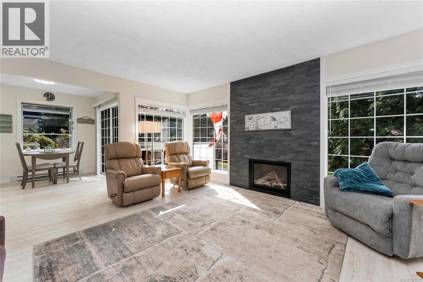 990 SCOTTSWOOD CLOSE - 19