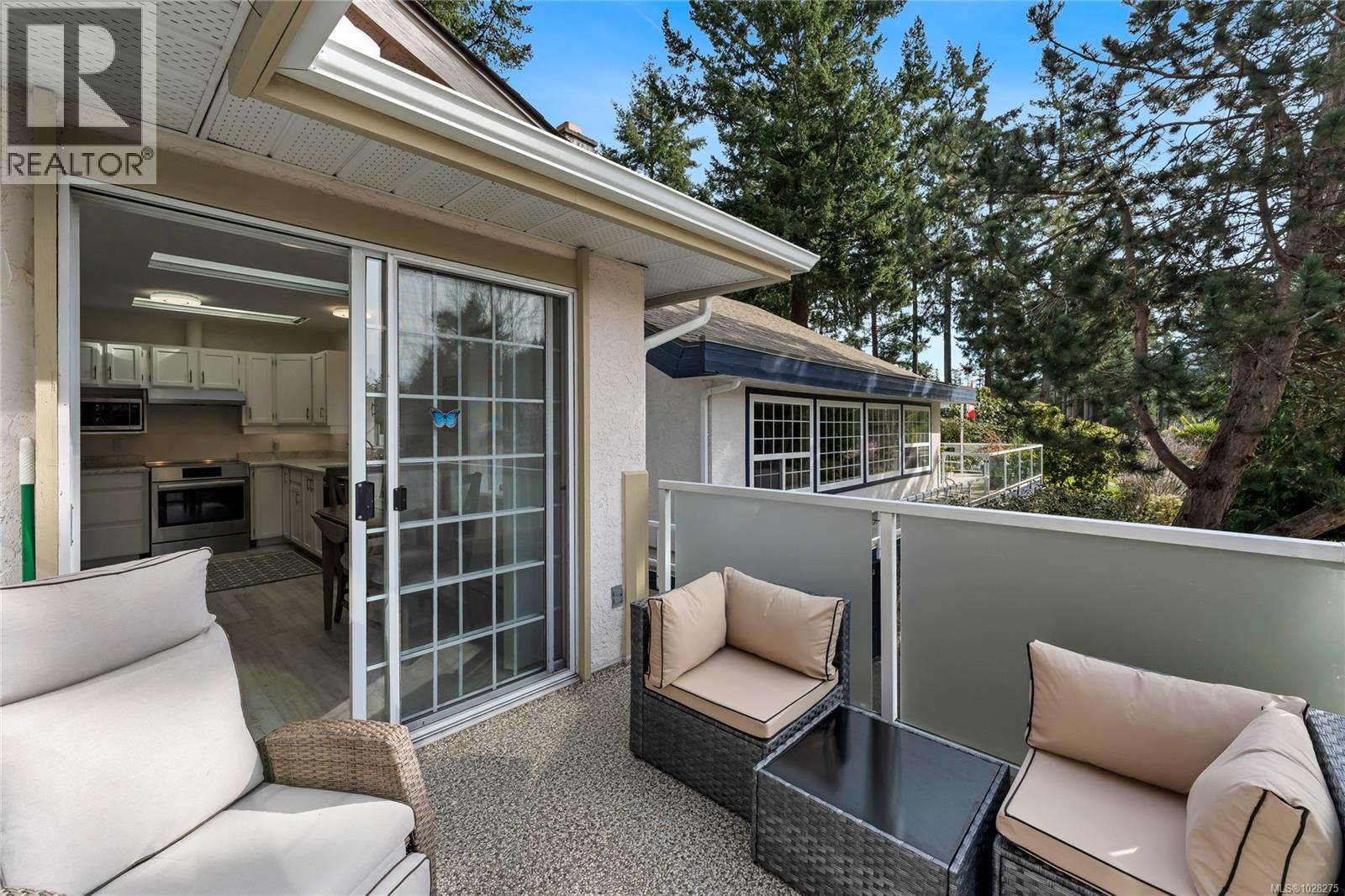 990 SCOTTSWOOD CLOSE - 23