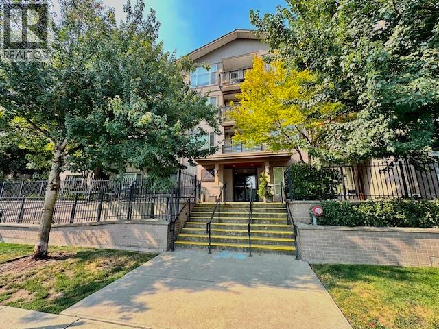 301 2343 ATKINS AVENUE, Port Coquitlam