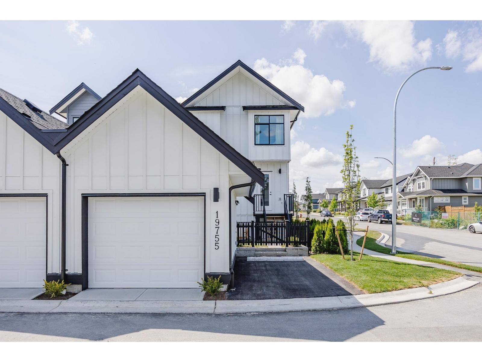 19763 75B AVENUE, Langley