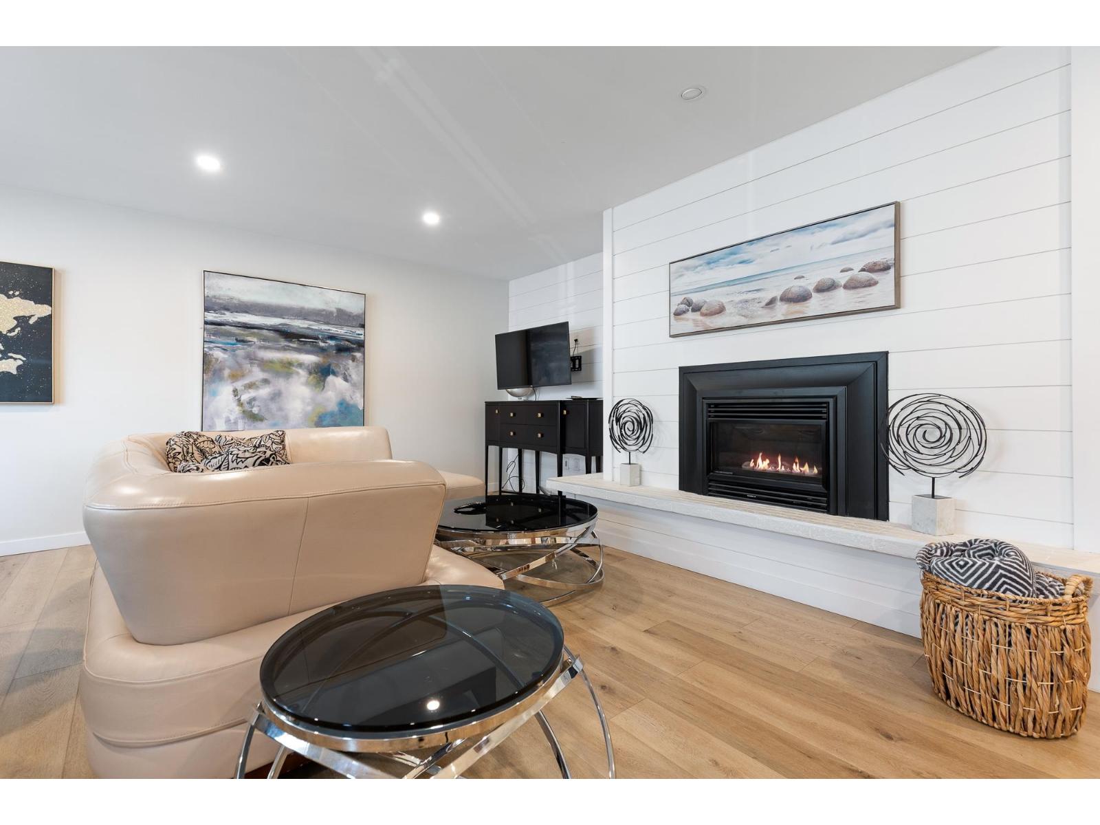 395 ALDER Street - photo 2