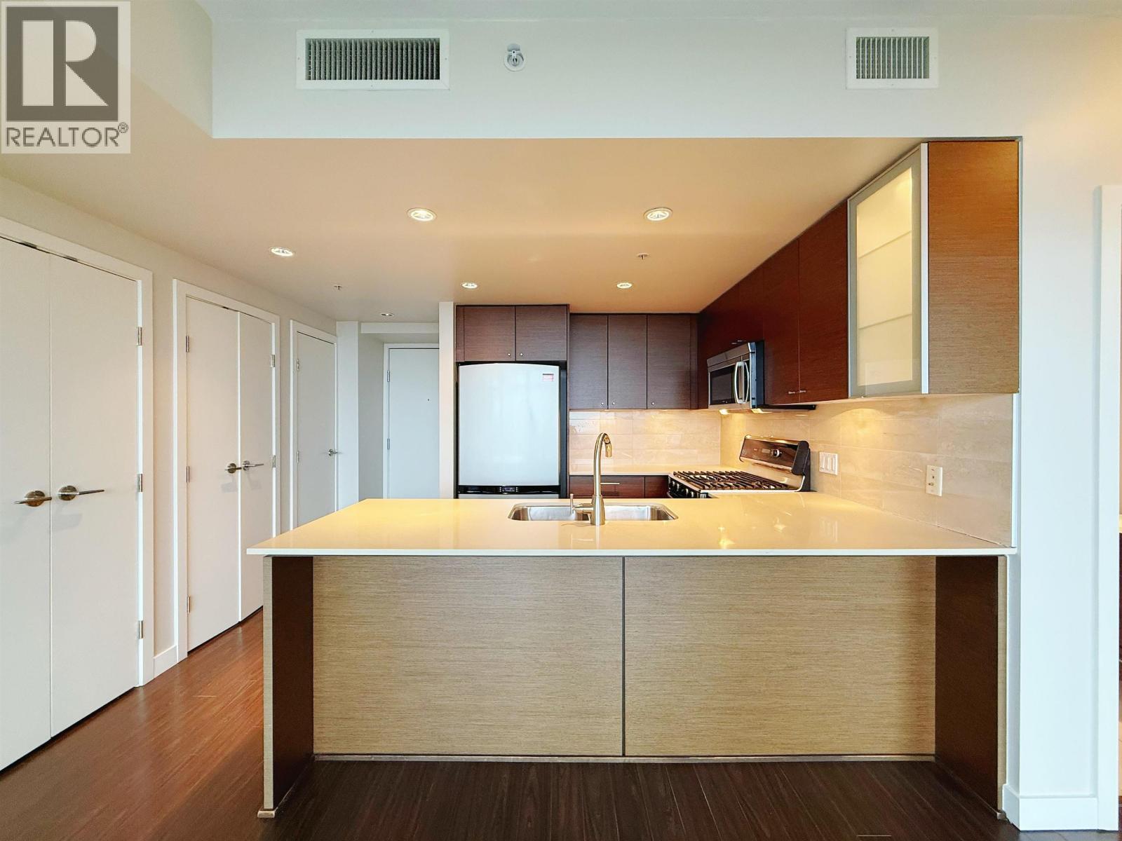 #1707-7371 WESTMINSTER Highway, Richmond