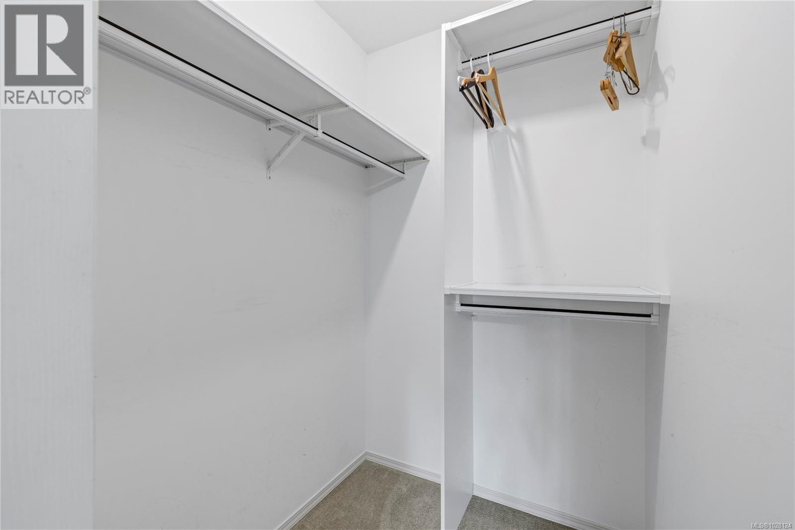 828 Mallory Ave, Parksville