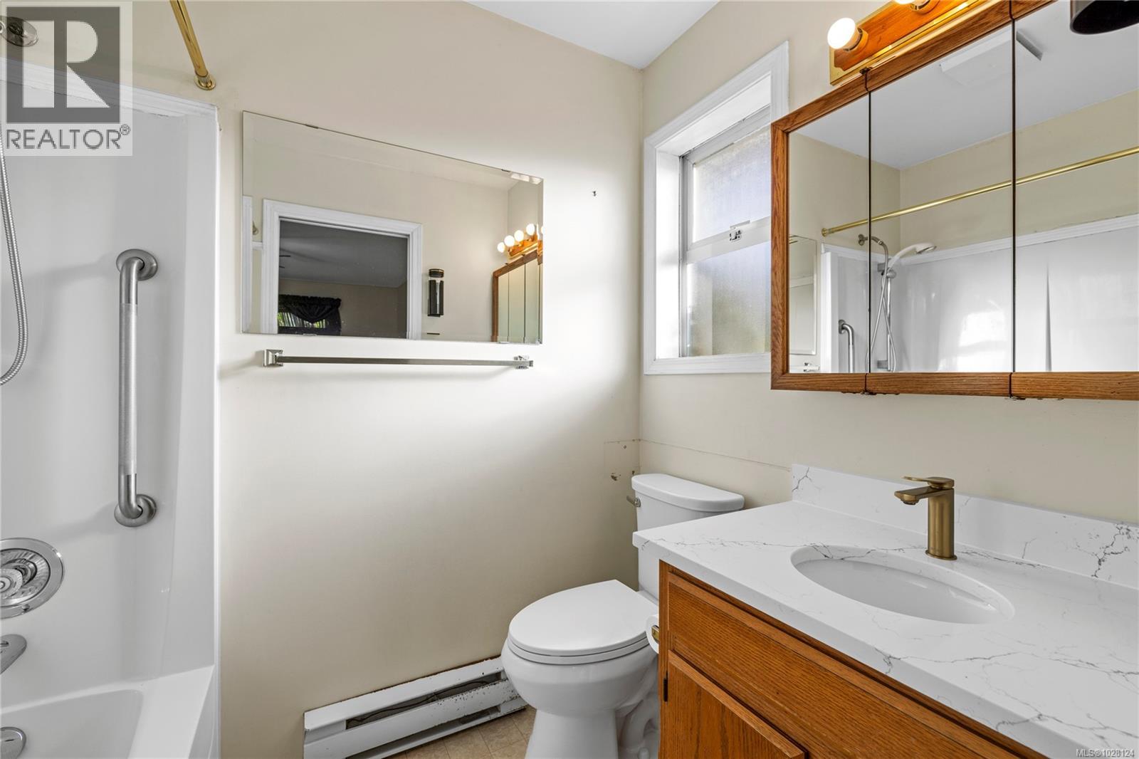 828 Mallory Ave, Parksville