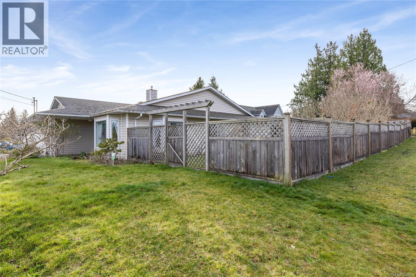 828 Mallory Ave, Parksville