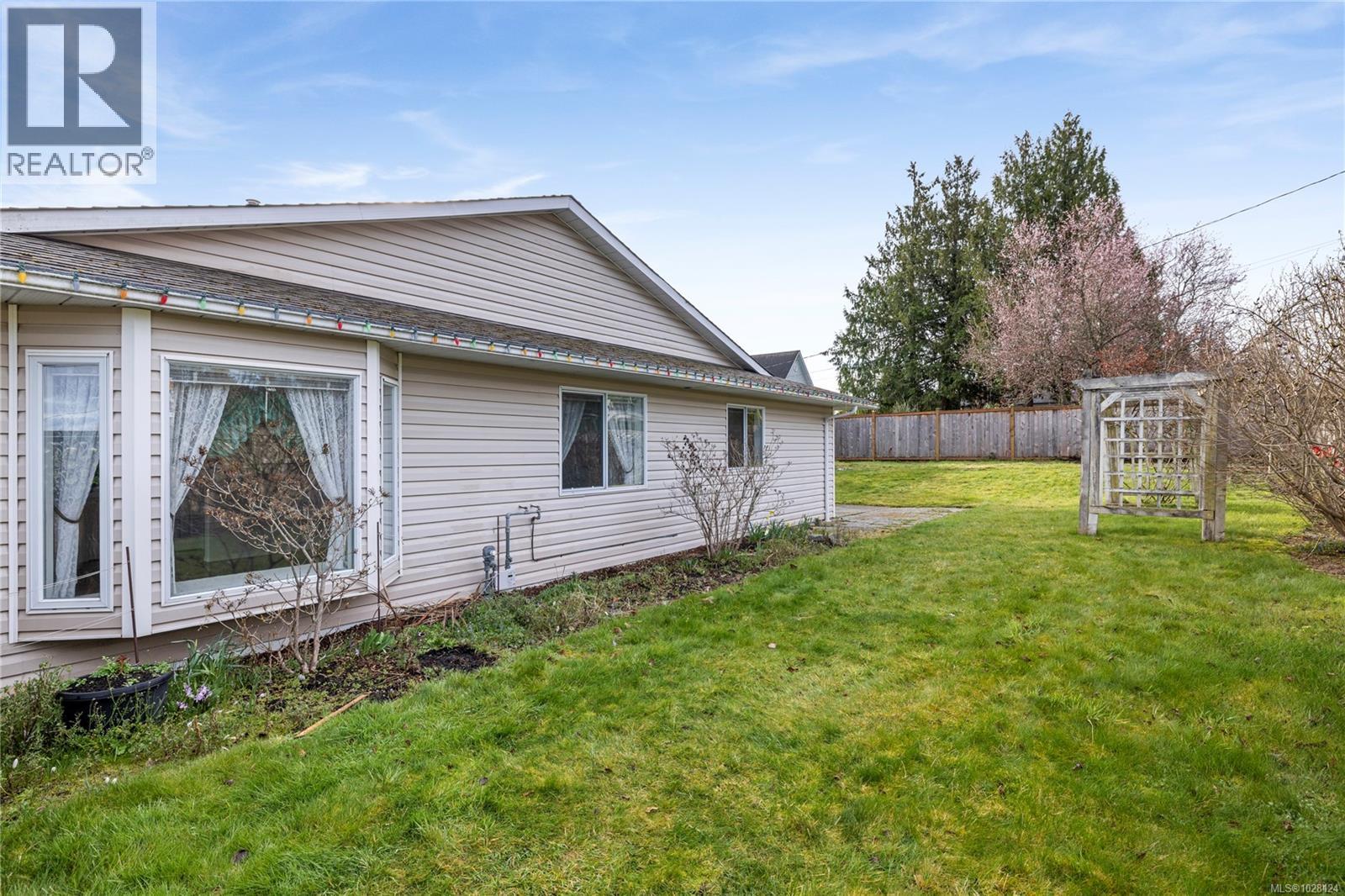 828 Mallory Ave, Parksville