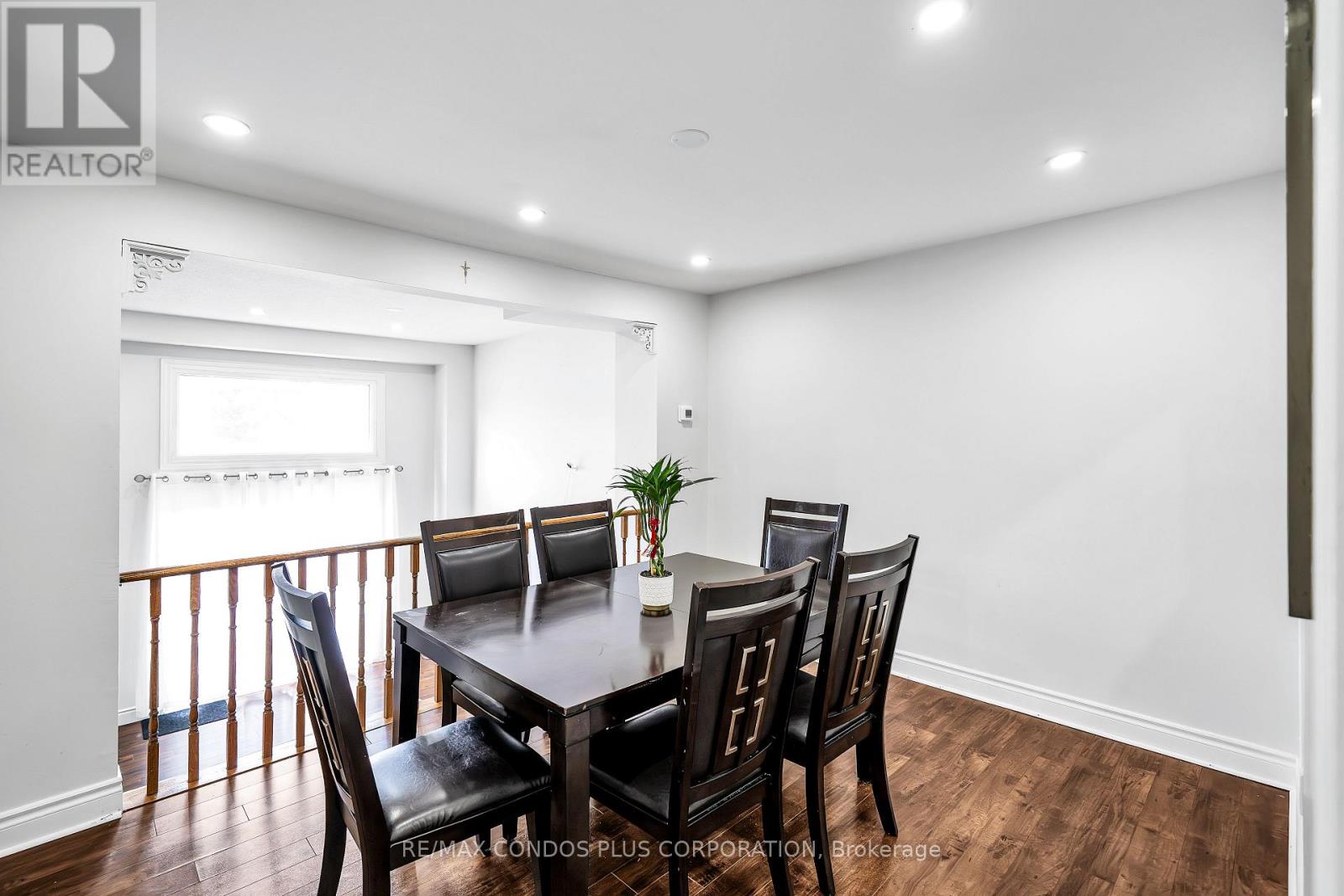 #39 222 PEARSON STREET - 10