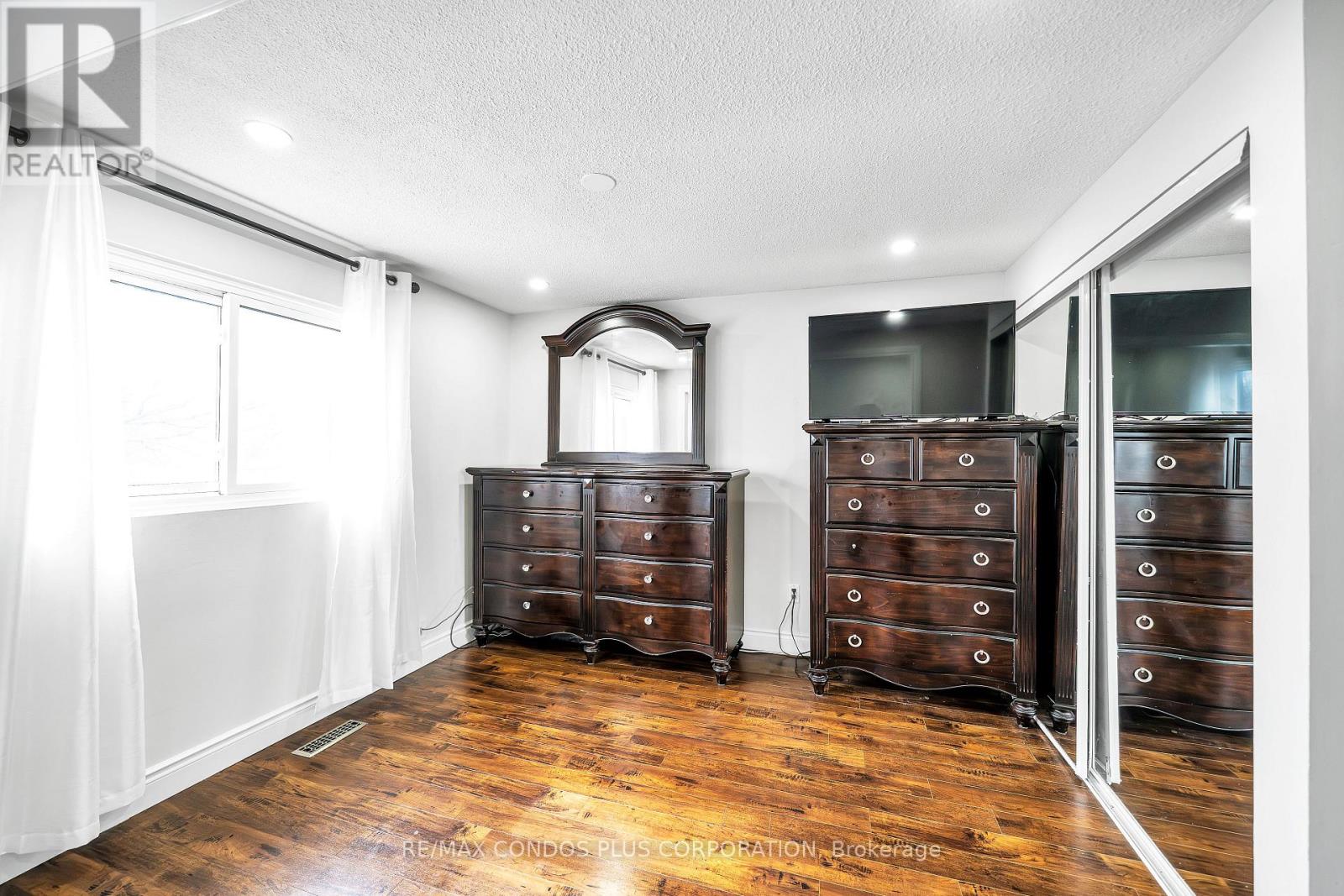 #39 222 PEARSON STREET - 12