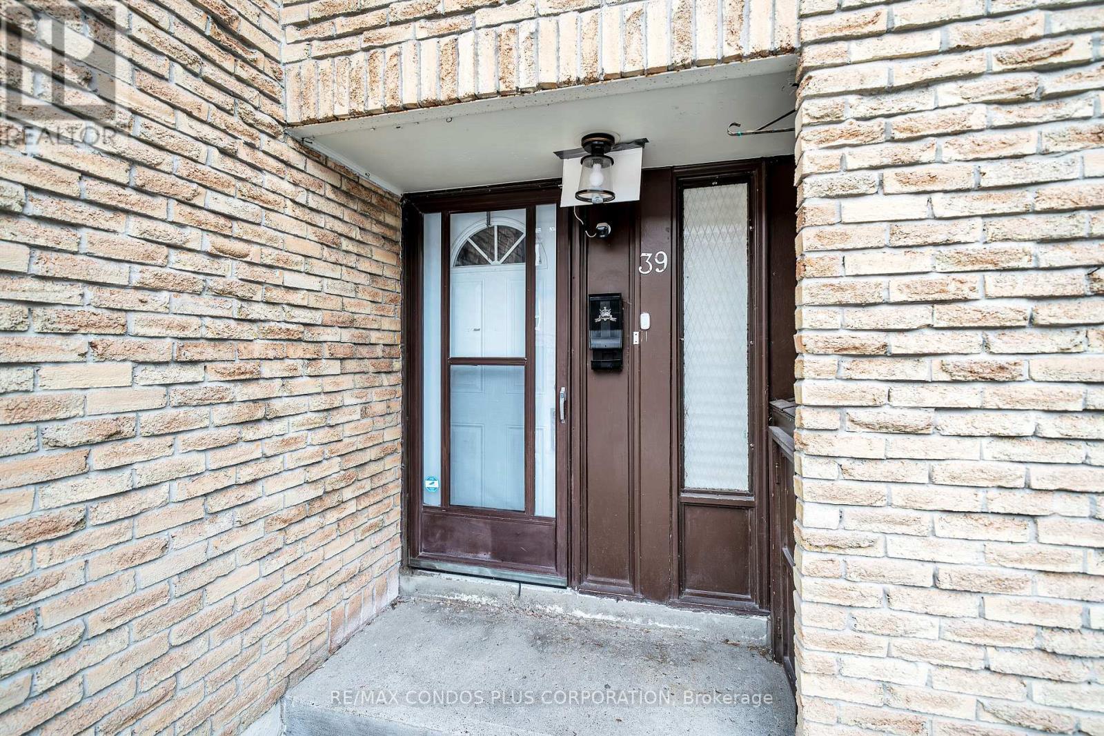 #39 222 PEARSON STREET - 21