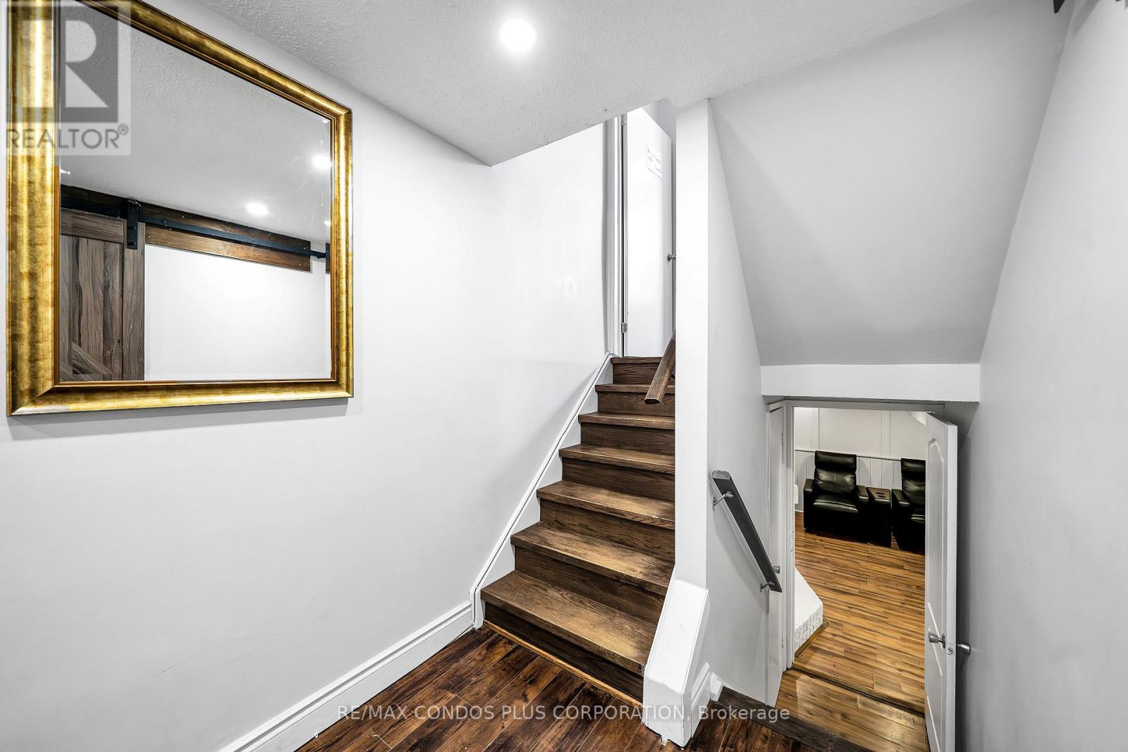 #39 222 PEARSON STREET - 3
