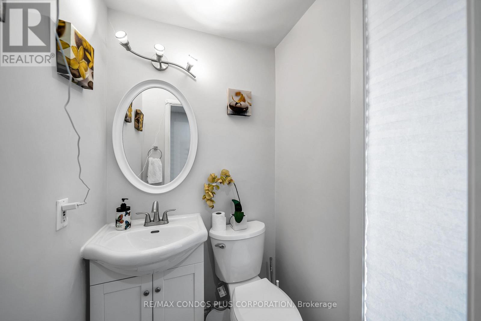 #39 222 PEARSON STREET - 7