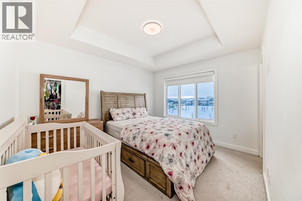 Single Family House for Sale in  CREEKSTONE Drive SW Pine Creek Calgary 