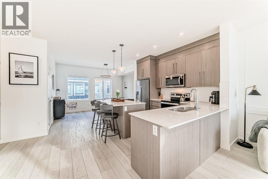 Single Family House for Sale in  CREEKSTONE Drive SW Pine Creek Calgary 