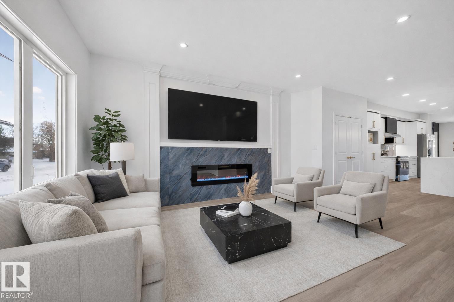 10938 157 ST NW - 3