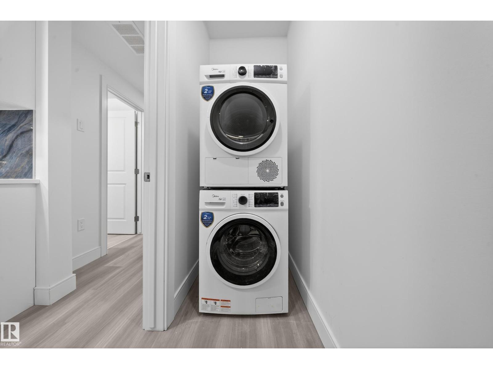 10938 157 ST NW - 42