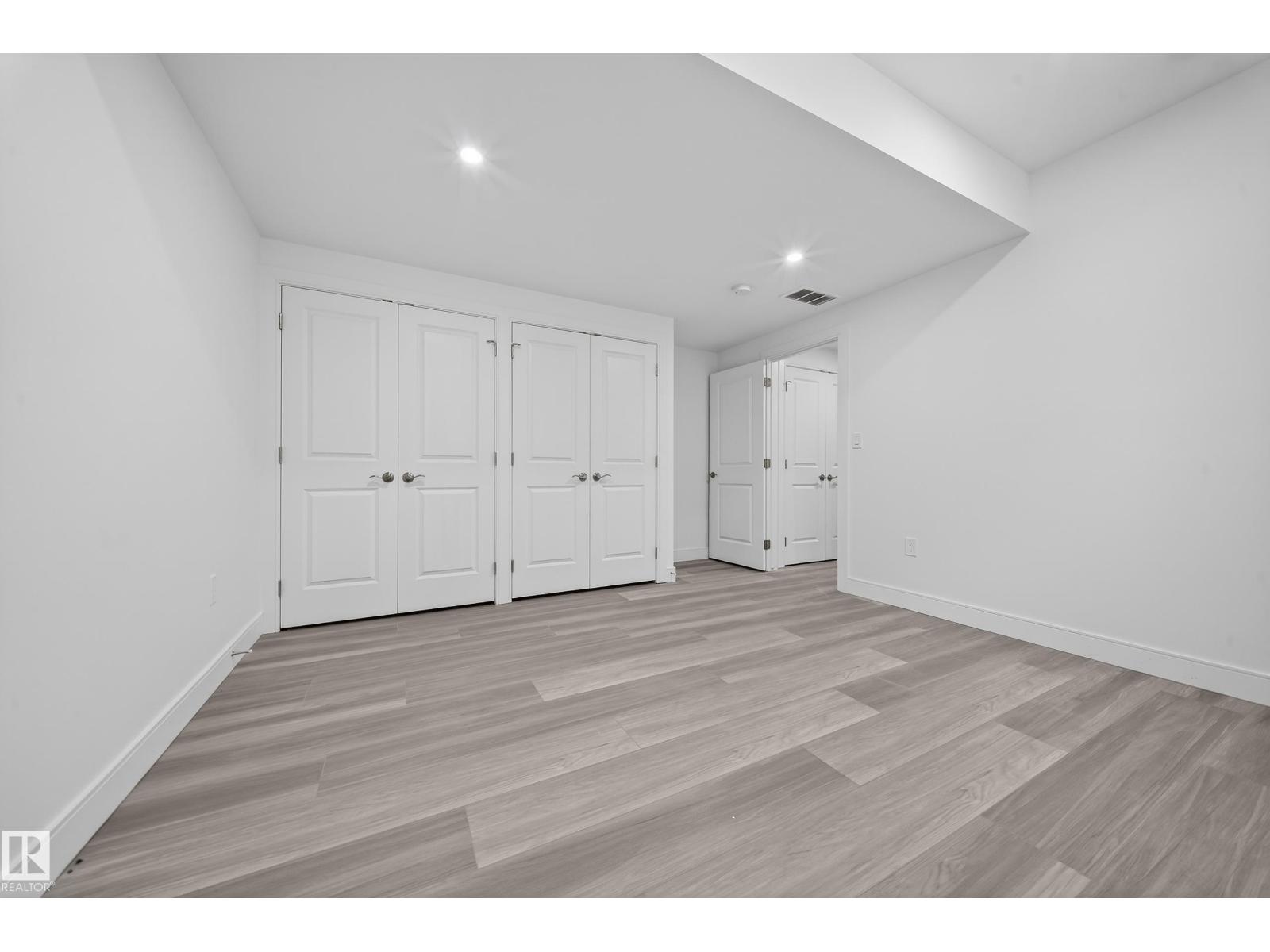 10938 157 ST NW - 40