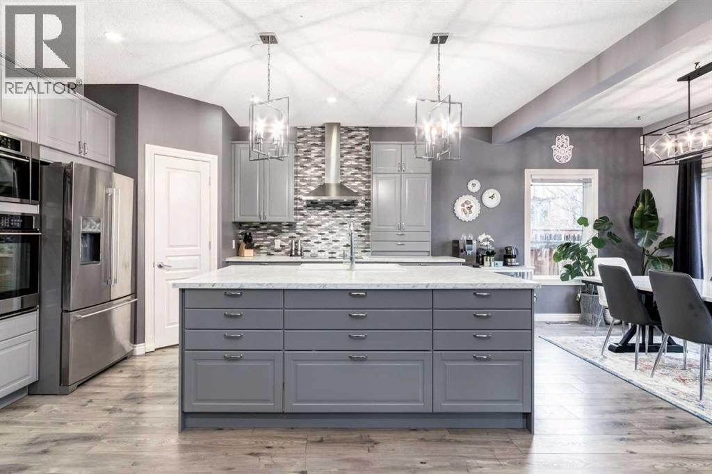 Single Family House for Sale in  Evansbrooke Manor NW Evanston Calgary 