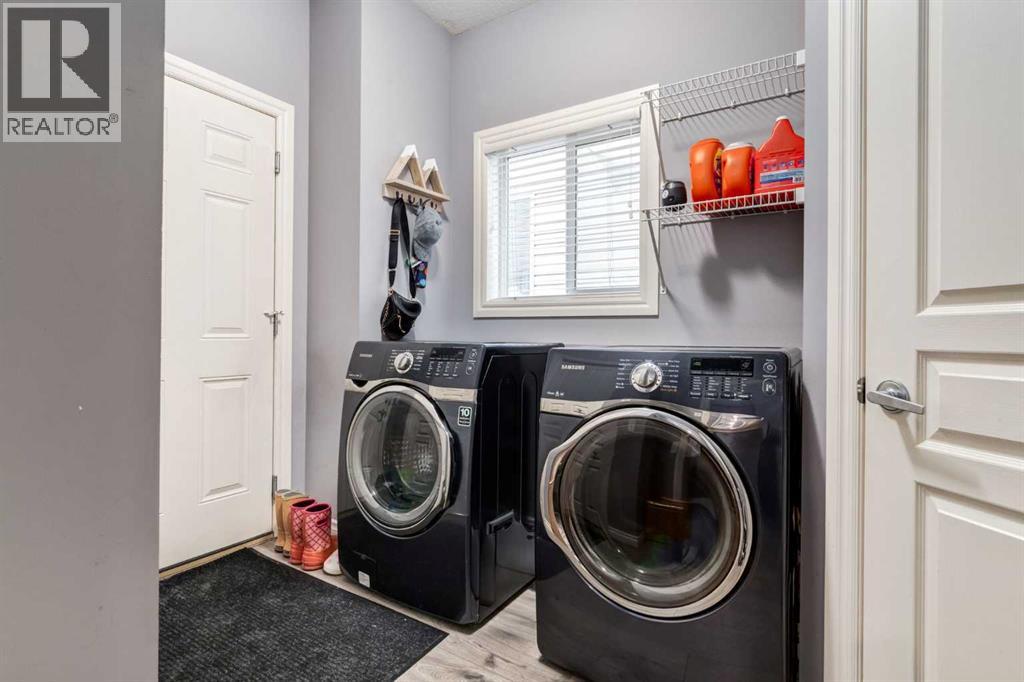 Single Family House for Sale in  Evansbrooke Manor NW Evanston Calgary 