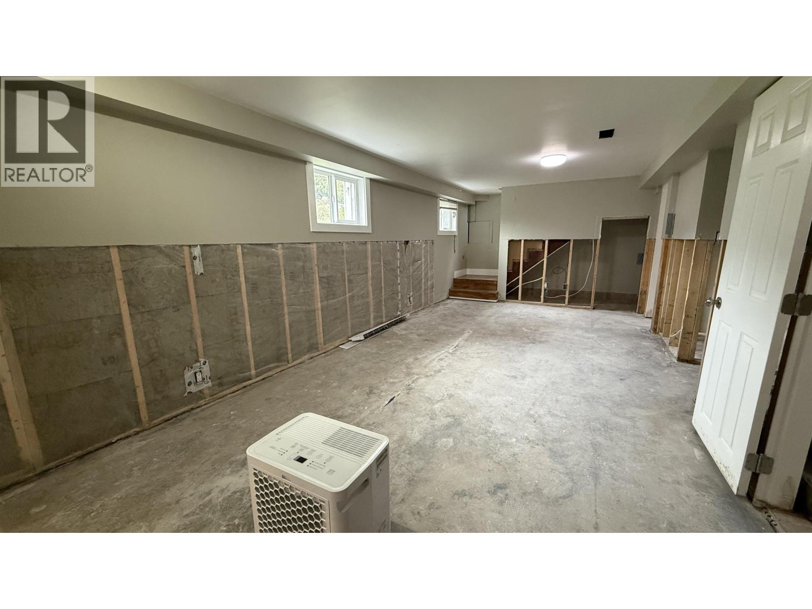 1333 E 8TH AVENUE - 22