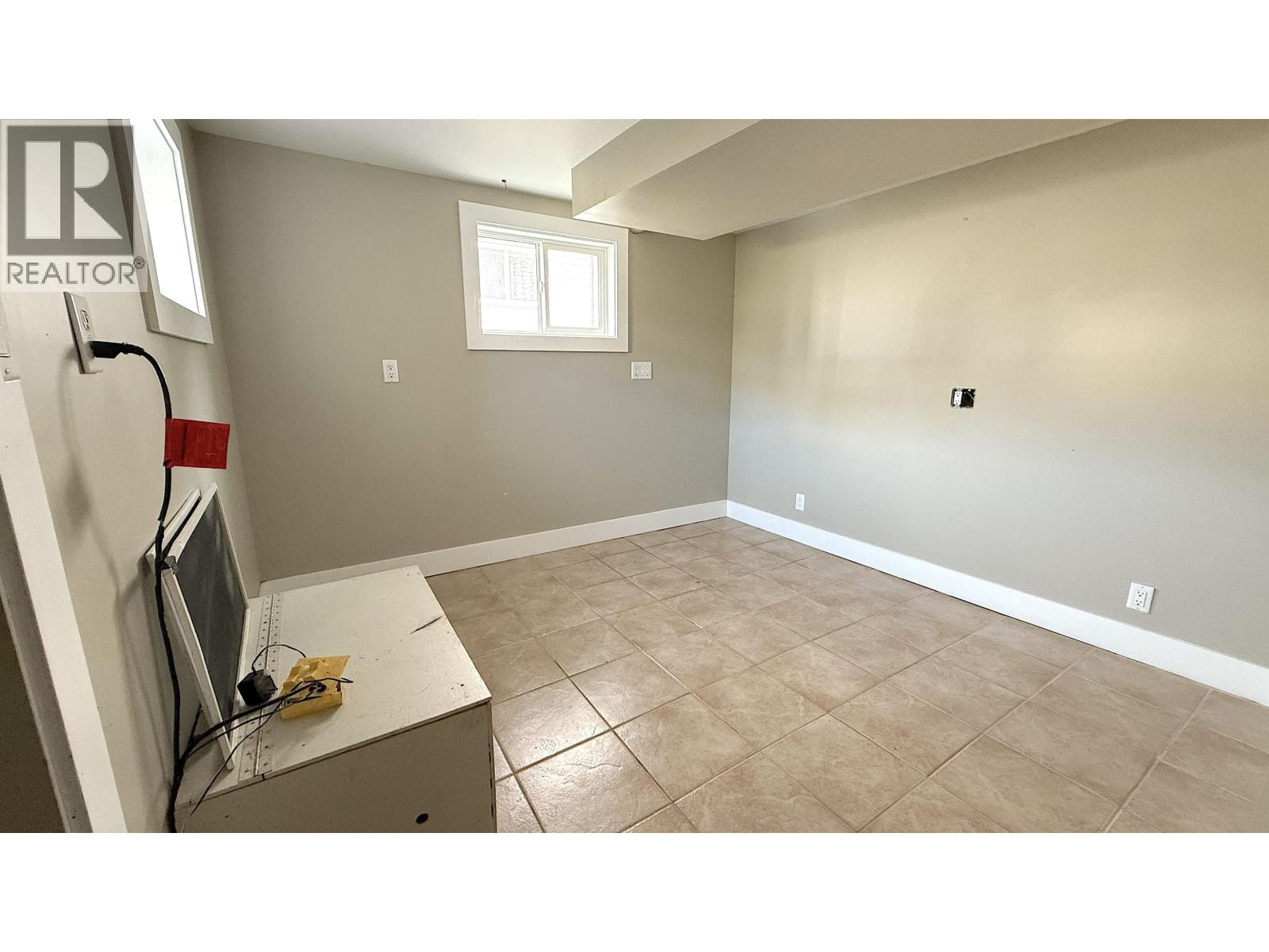 1333 E 8TH AVENUE - 24
