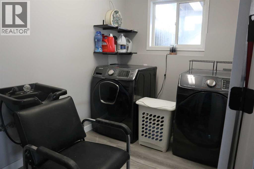 6015 60A Ave Cres, Innisfail