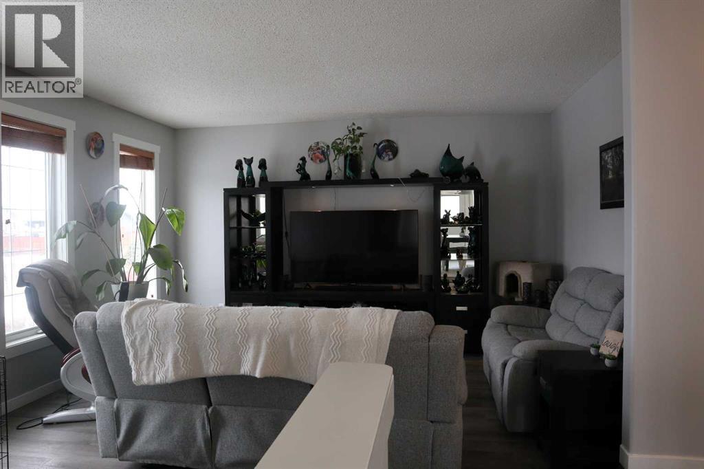 6015 60A Ave Cres, Innisfail