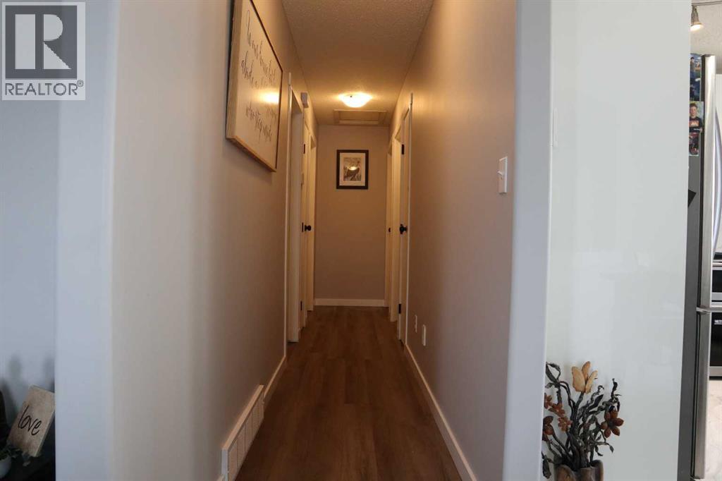 6015 60A Ave Cres, Innisfail