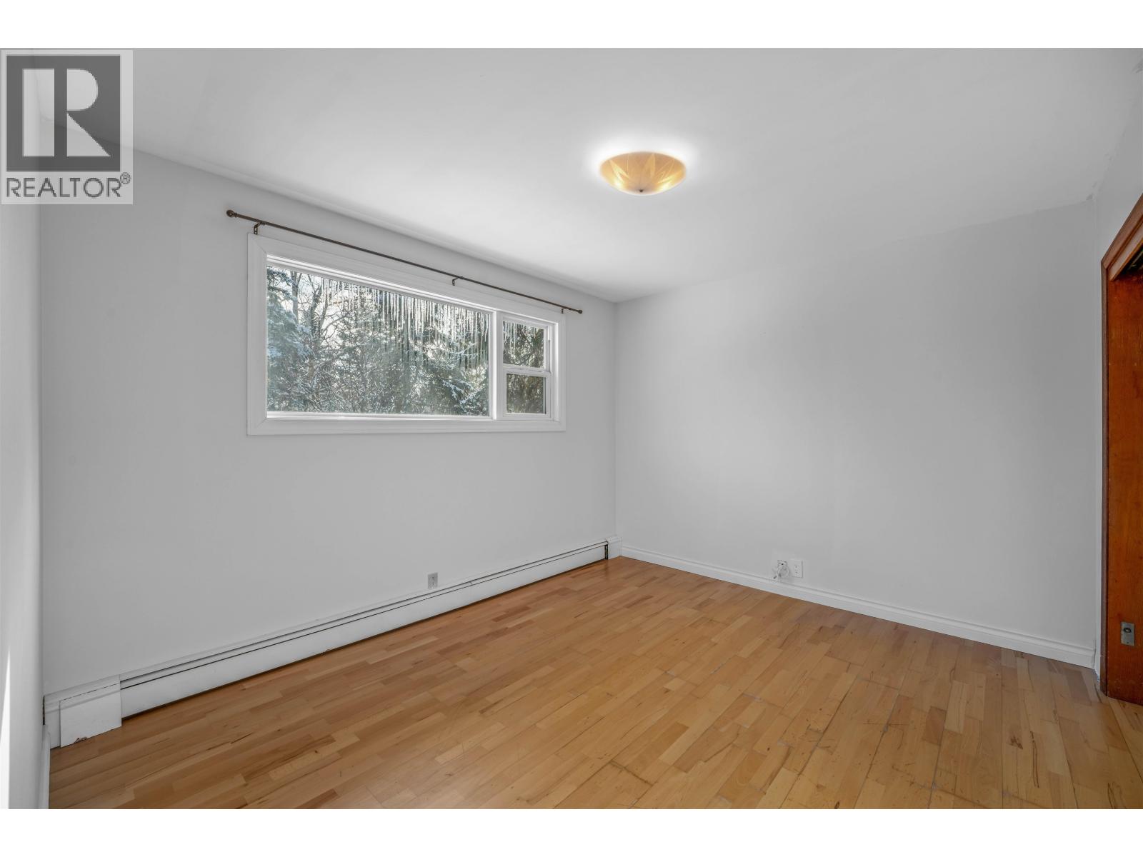 2725 POLARIS ROAD - 12