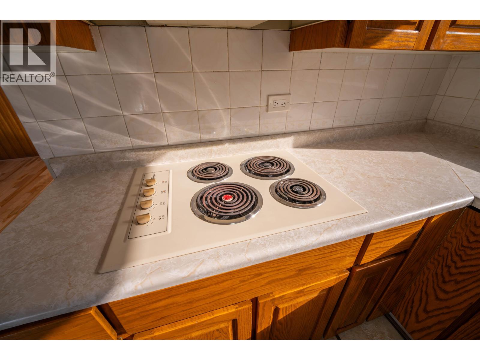 2725 POLARIS ROAD - 8