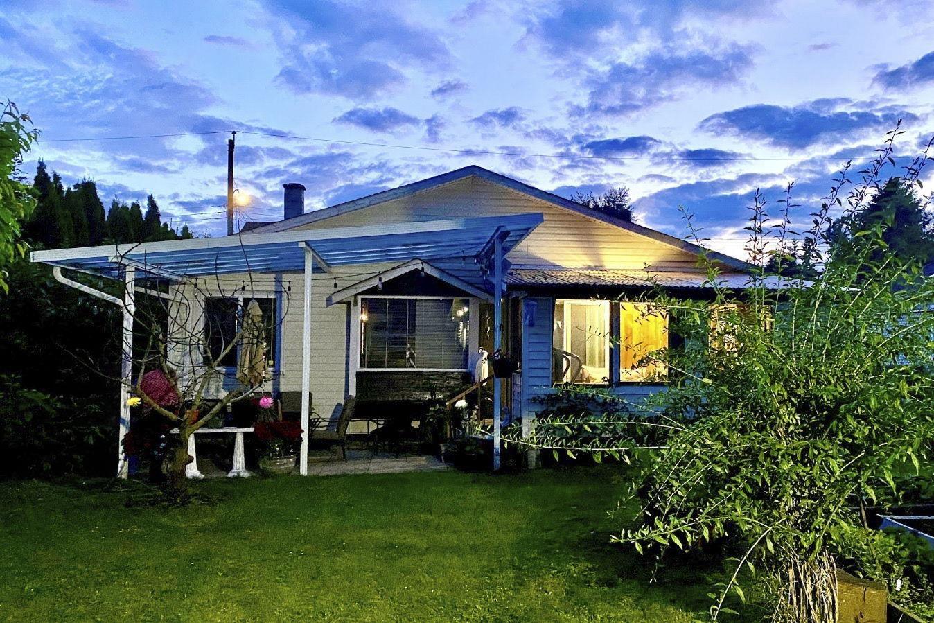 7566 DUNSMUIR STREET — photo 39