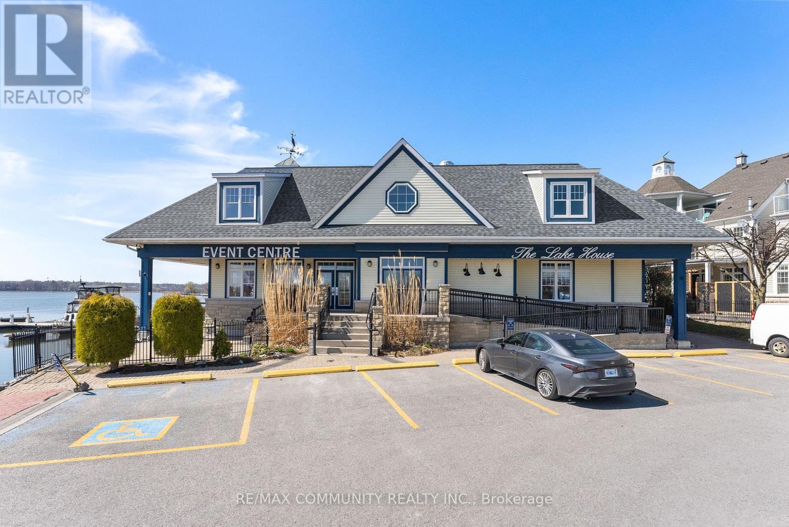 #17 1295 WHARF STREET - 29