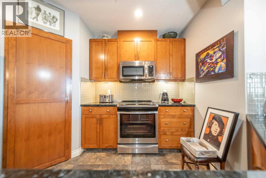 Single Family House for Sale in   Hemlock Crescent SW Spruce Cliff Calgary 