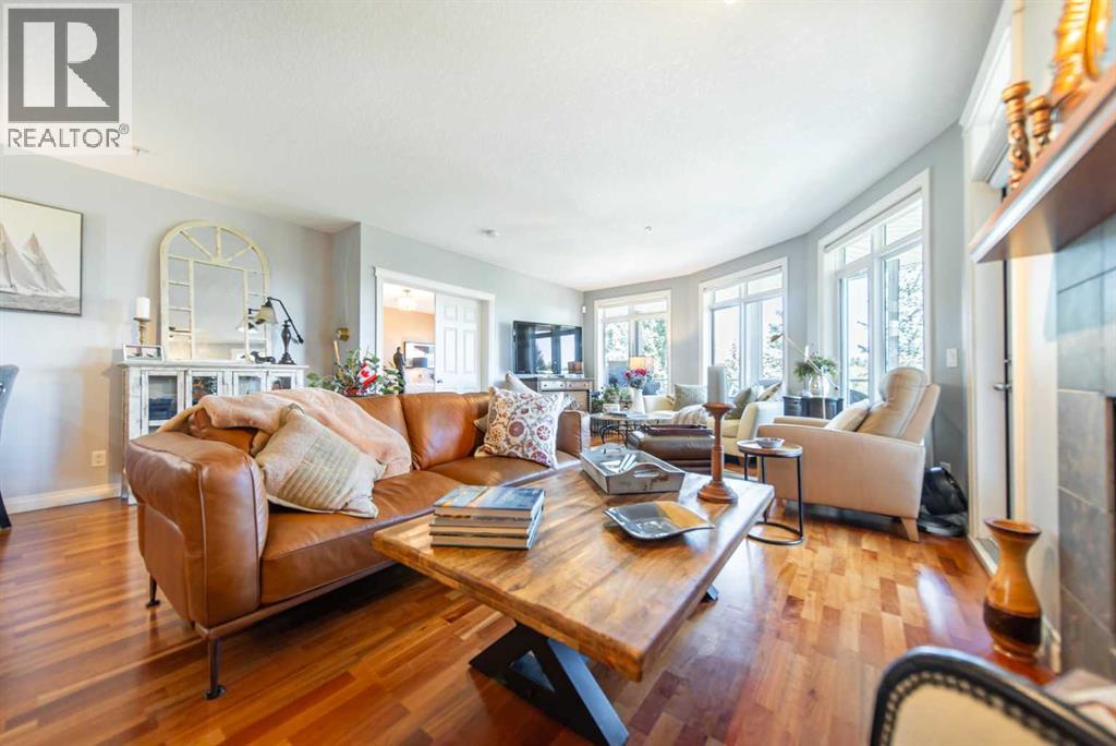 Single Family House for Sale in   Hemlock Crescent SW Spruce Cliff Calgary 