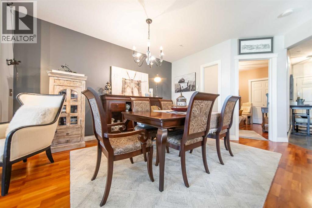 Single Family House for Sale in   Hemlock Crescent SW Spruce Cliff Calgary 