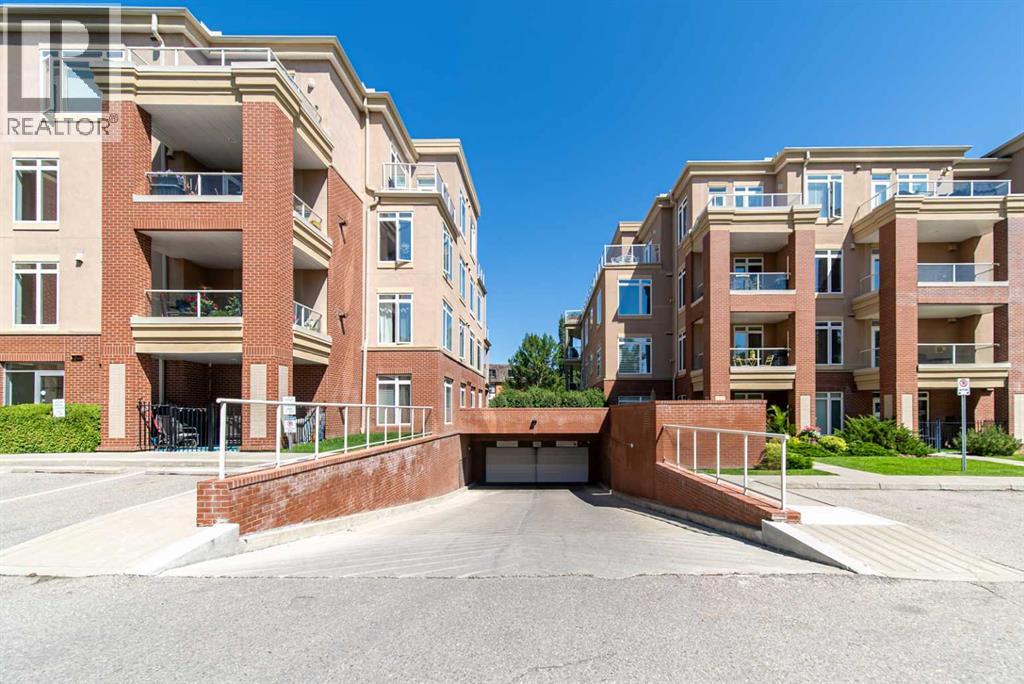 Single Family House for Sale in   Hemlock Crescent SW Spruce Cliff Calgary 