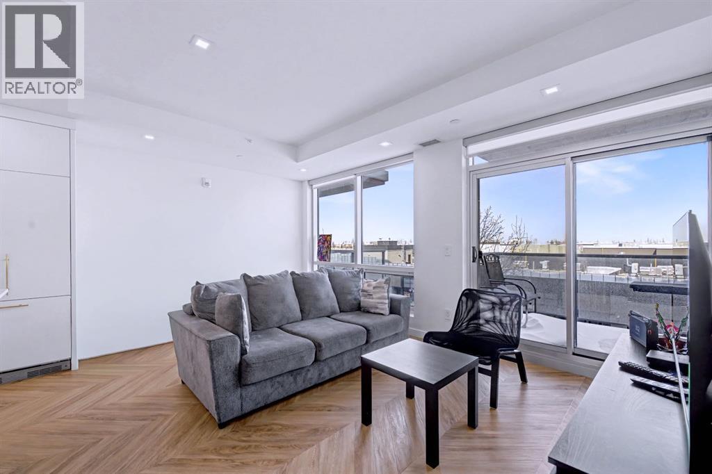 Single Family House for Sale in   Broadcast Avenue SW West Springs Calgary 