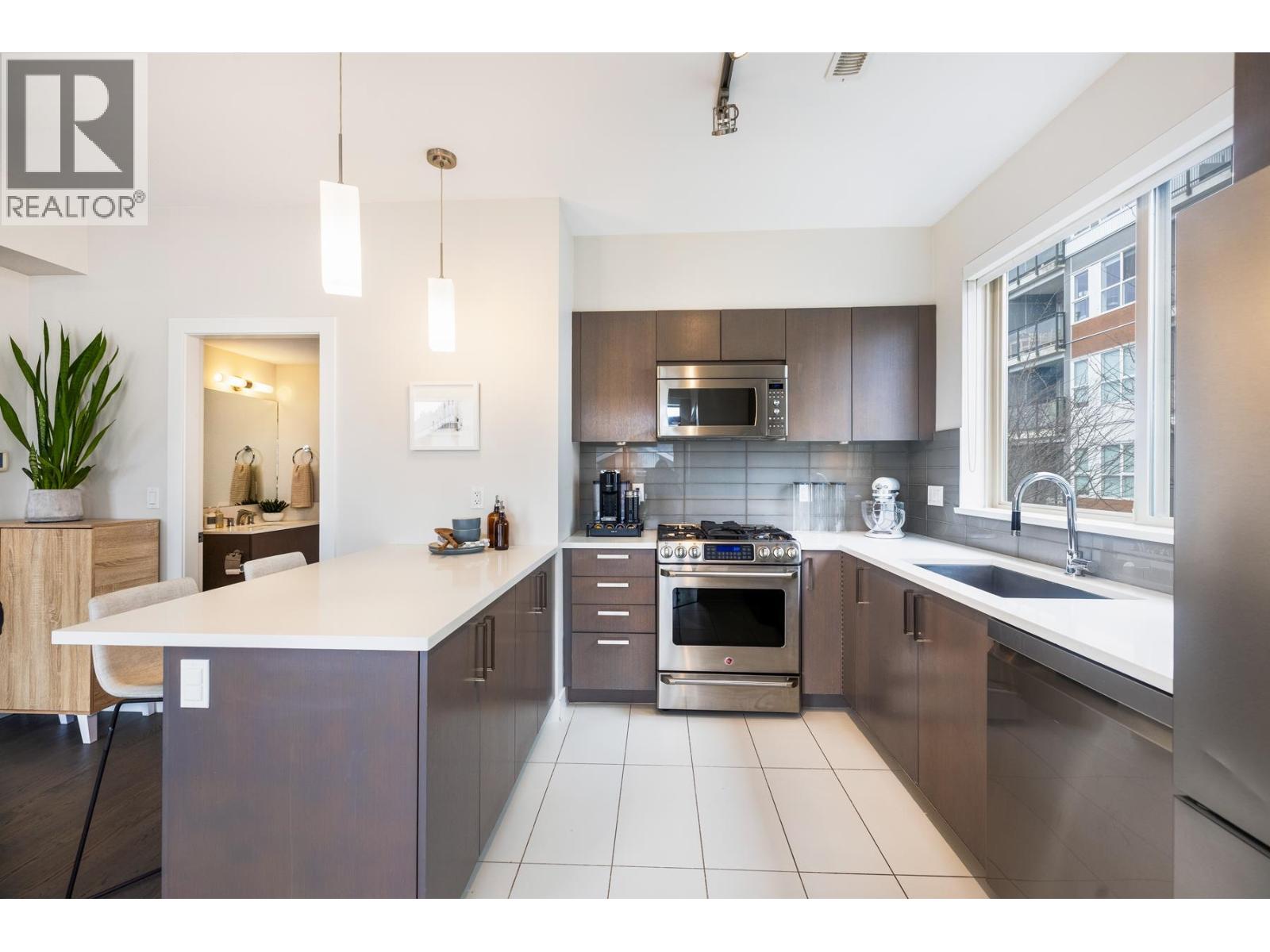 #50-10133 RIVER Drive, Richmond