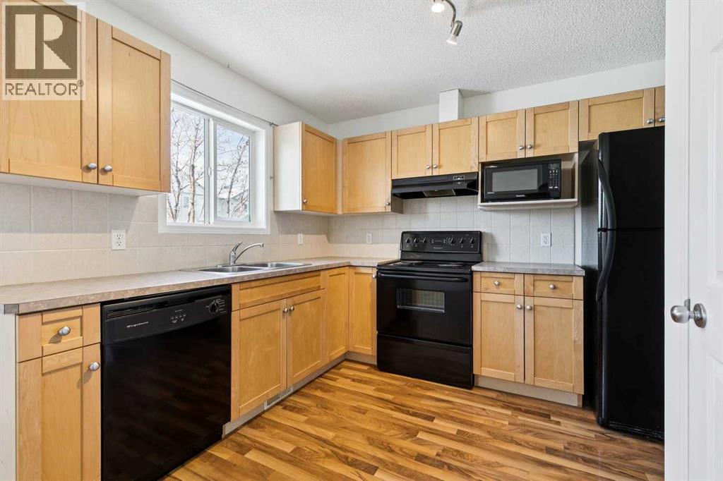 Single Family House for Sale in  Royal Birch Villas NW Royal Oak Calgary 