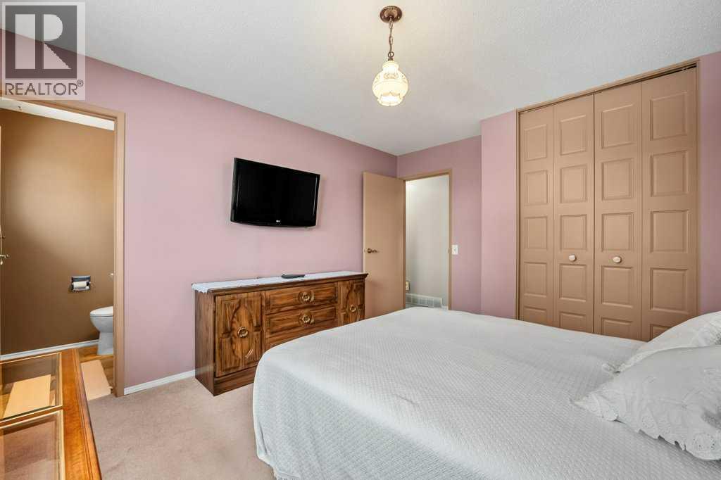 Single Family House Bungalow for Sale in  Malvern Road NE Marlborough Park Calgary 