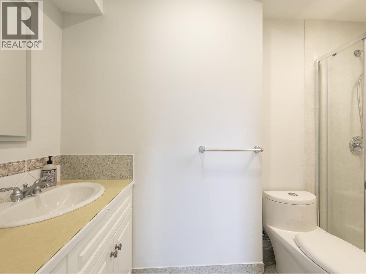 6260 RICHARDS Drive, Richmond