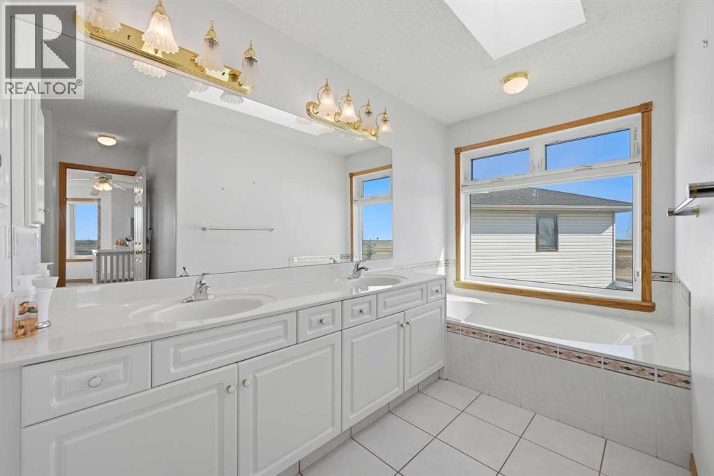 Single Family House for Sale in  Coral Springs Place NE Coral Springs Calgary 