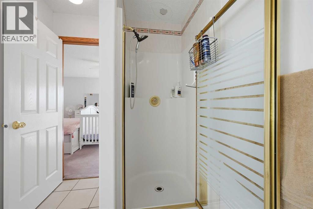 Single Family House for Sale in  Coral Springs Place NE Coral Springs Calgary 