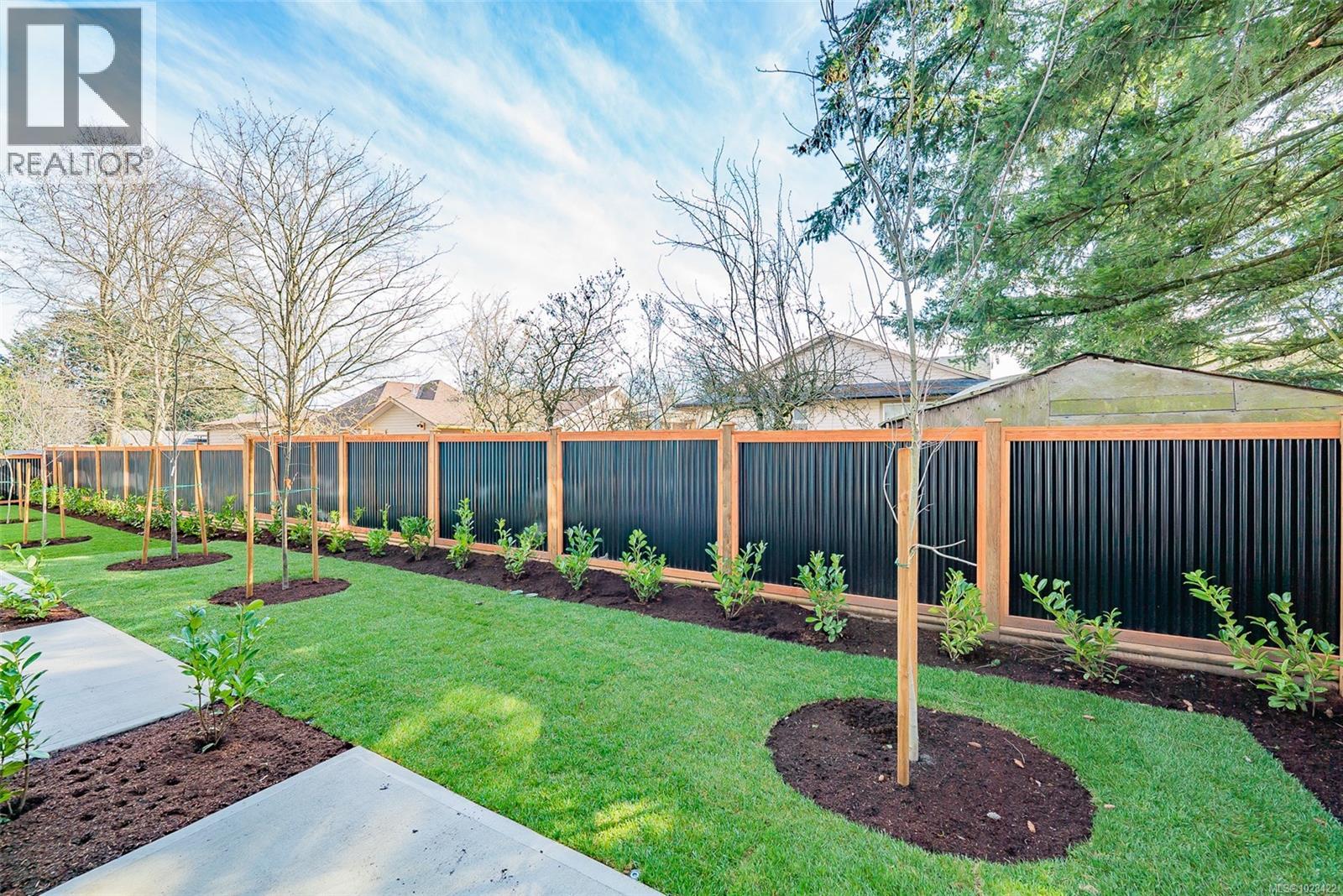 #111 1615 NORTHFIELD RD - 33