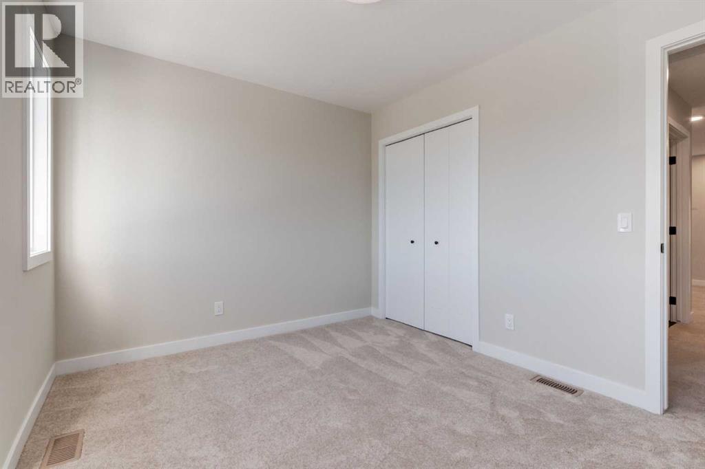 Single Family House for Sale in  Heartwood Park SE Rangeview Calgary 