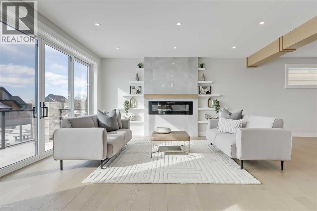 Single Family House for Sale in  Rockhaven Green NW Rocky Ridge Calgary 